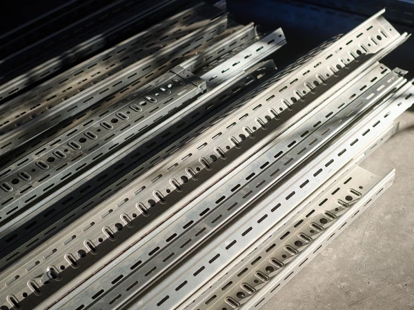 Cable Tray / Conduit Clamps