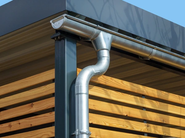 Rain Gutter (Gouttière)